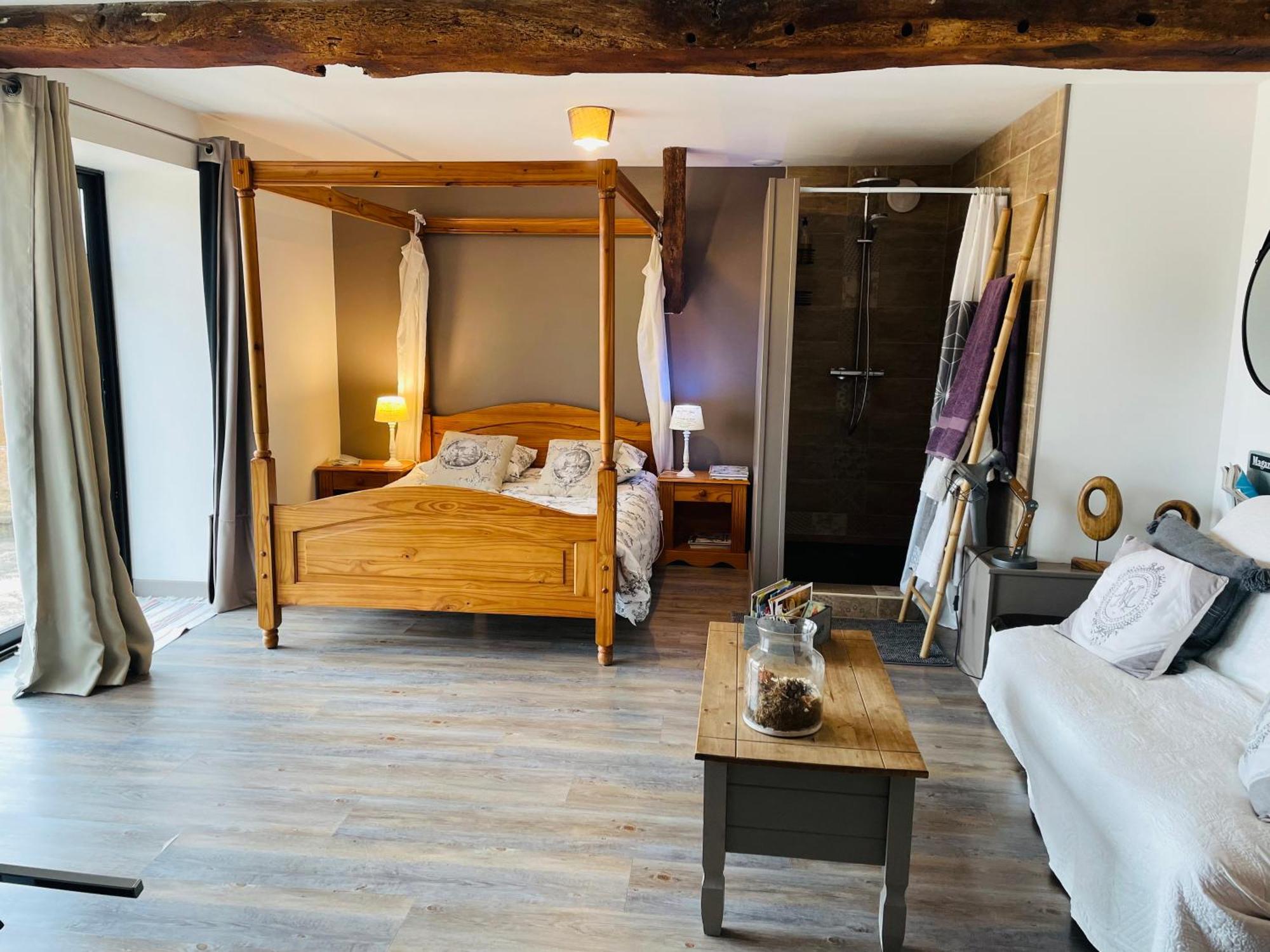 Au Petit Bonheur Chez Bambina Hotel Leynes Bagian luar foto