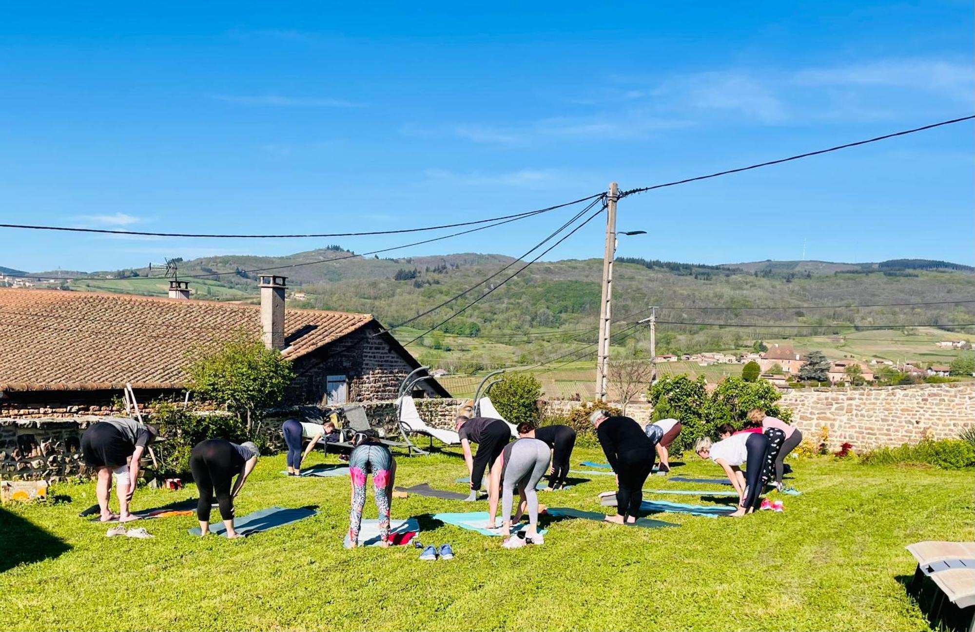 Au Petit Bonheur Chez Bambina Hotel Leynes Bagian luar foto